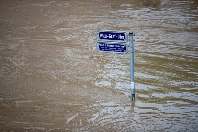 #foto #video V Nemčiji, Belgiji, Franciji in na Nizozemskem poplave in plazovi