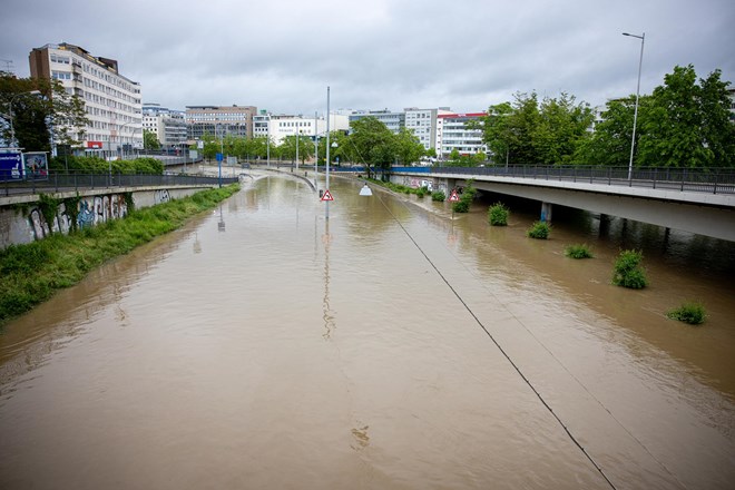 #foto #video V Nemčiji, Belgiji, Franciji in na Nizozemskem poplave in plazovi