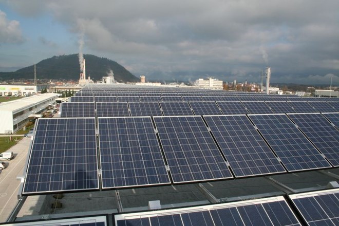 V Iskratelu odprli največjo gorenjsko sončno elektrarno 