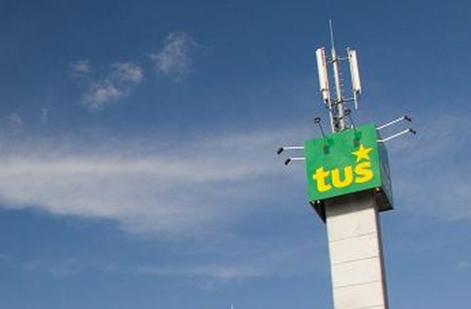 Tuš Telekom je od Telekma Slovenije sprva zahteval 21,5 milijona evrov, a je nato zahtevek povečal na 28,2 milijona evrov.