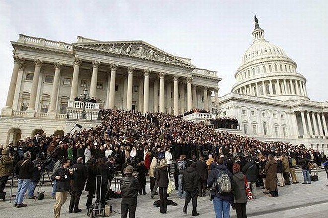 Predstavniški dom ameriškega kongresa potrdil predlog zakona o odpravi lani sprejete reforme zdravstvenega sistema v ZDA