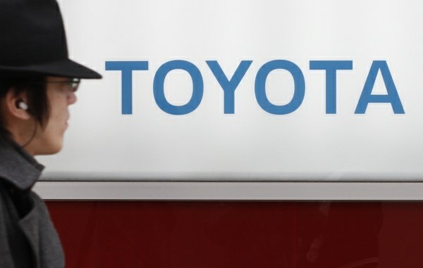 Toyota z nižjim četrtletnim dobičkom, a z višjo napovedjo za celo leto