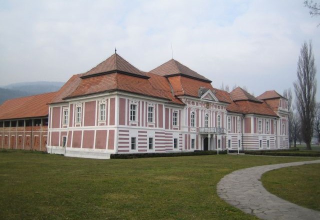 Dvorec Betnava
