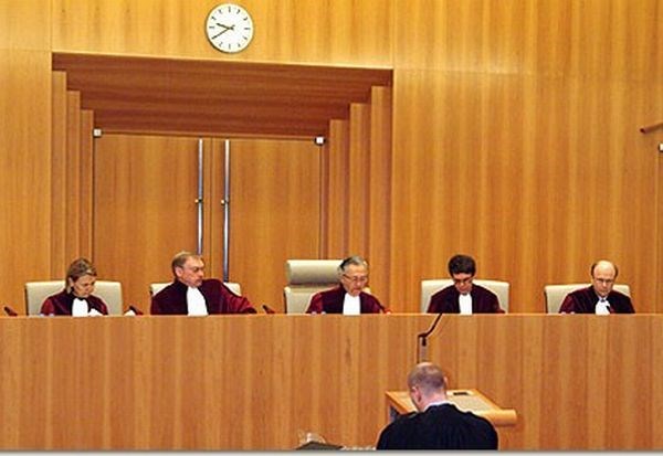 Evropsko sodišče v Luxembourgu.