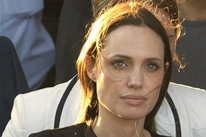 Angelina je bila v zadnjem letu najbolje plačana igralka v Hollywoodu oziroma je zaslužila največ zelencev.