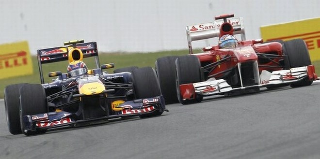 Na zadnji dirki v Silverstonu sta se za prvo mesto "udarila" tudi Sebastian Vettel in Fernando Alonso.