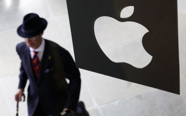 Apple v drugem četrtletju več kot podvojil dobiček