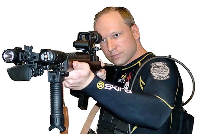 Sojenje norveškemu množičnemu morilcu Andersu Behringu Breiviku se ne bo začelo pred naslednjim letom.