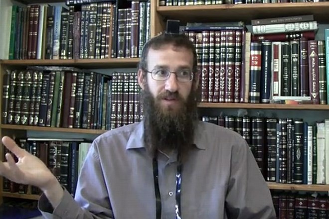 Ortodoksni židovski rabin Areleh Harel.