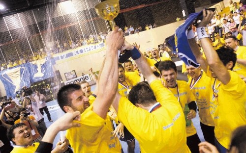 Rokometaši Cimosa so se v minuli sezoni veselili prvega naslova slovenskega prvaka. Se bo zgodba ponovila tudi v tej?