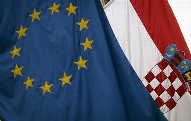 EU dosegla dogovor o besedilu hrvaške pristopne pogodbe