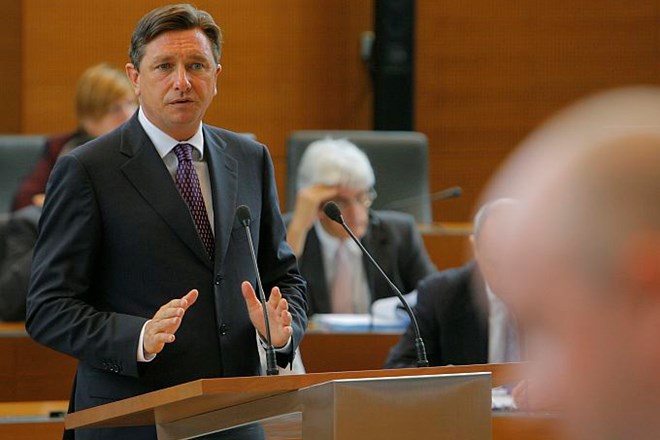 Dan pred glasovanjem o zaupnici bo Pahor odgovarjal na poslanska vprašanja