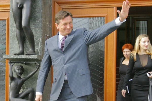 Pahor po neuspeli potrditvi novih ministrov in zaupnici vladi.