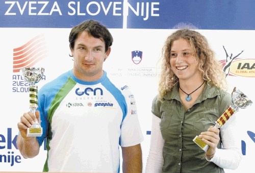 Metalca kladiva Primož Kozmus in Barbara Špiler se bosta  danes na brežiškem atletskem stadionu na mednarodnem  mitingu...