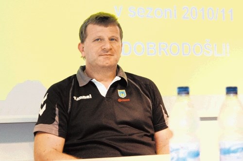 Fredi  Radojkovič:  Stanić je  vrhunski vratar,  ki na nekaterih  tekmah brani  vse, kar je  mogoče in  nemogoče, na  drugih...