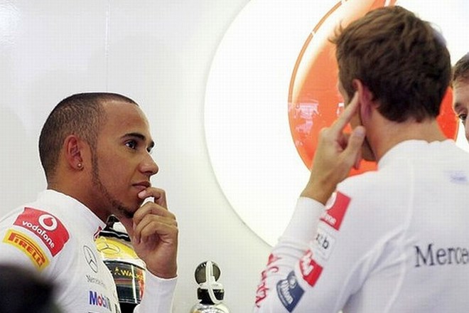 Hamilton ne ve, zakaj v zadnjem času ne uspe dirkati tako hitro kot njegov moštveni kolega.