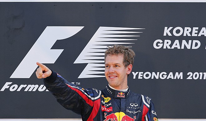 Sebastian  Vettel je dosegel deseto  zmago v letošnji sezoni.