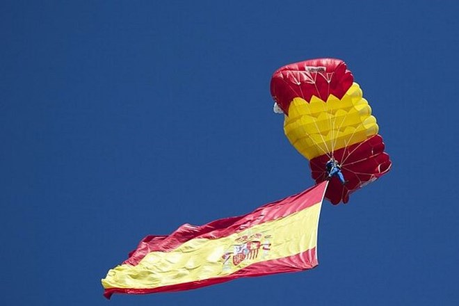 Španija je kljub nižji bonitetni oceni uspešno izdala obveznice