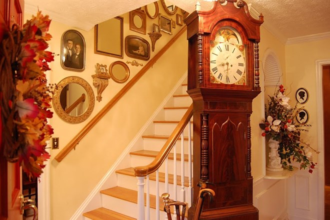 Dolgočasno stopnišče okrasite z dovršeno dekoracijo