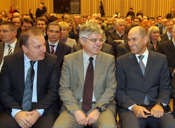 Od leve: Andrej Šircelj, Samo Hribar Milč in Janez Janša.
