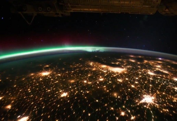 Pogled na Zemljo iz Mednarodne vesoljske postaje.