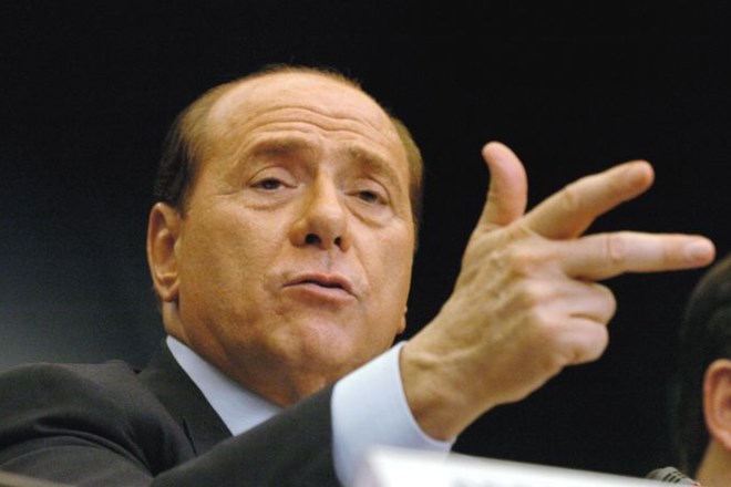 Do maja Berlusconija čaka kar 40 zaslišanj.