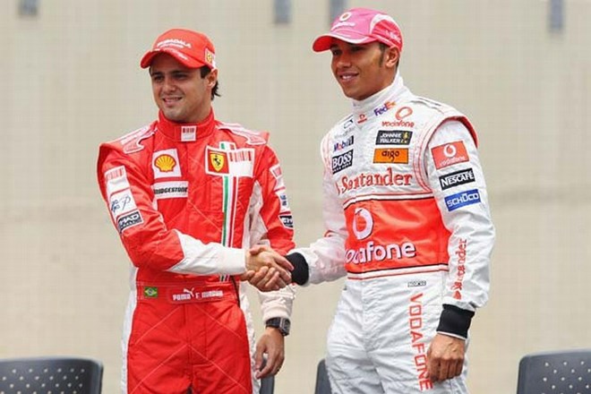 Felipe Massa in Lewis Hamilton