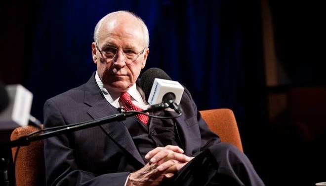 Cheney podpira hiter zračni napad na Iran