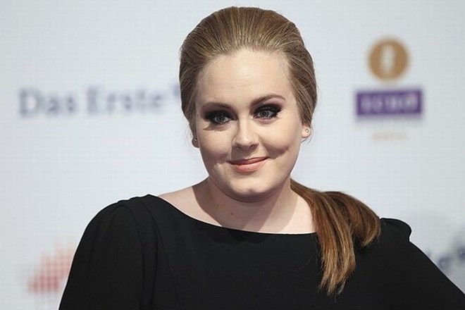 Adele je prevzela celotno svetovno glasbeno sceno.
