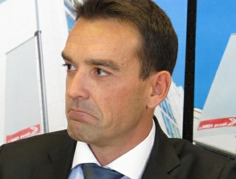 Dušan Jovanović bo okoliščine svojega poslovnega sodelovanja z Ledom moral pojasniti Agenciji za upravljanje kapitalskih...