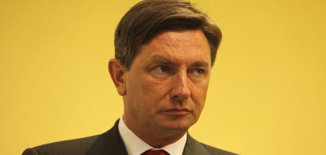 Pahor: Slovenija je zaradi politične situacije obstala