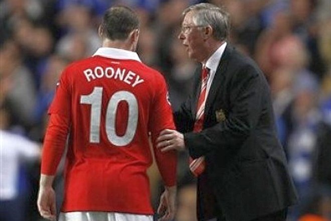 Alex Ferguson je kaznoval popivanje do jutranjih ur, ki si ga je privoščil Wayne Rooney.