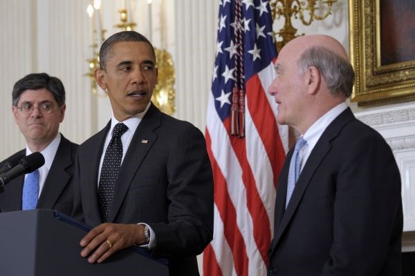 Barack Obama (v sredini) in William Daley (desno).