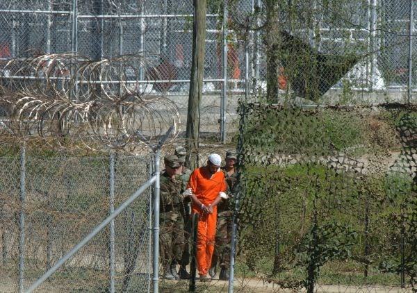V Guantanamu je danes še 171 ujetnikov, od česar jih je 89 nedolžnih in čakajo, da se vrnejo v svojo domovino ali tretje...