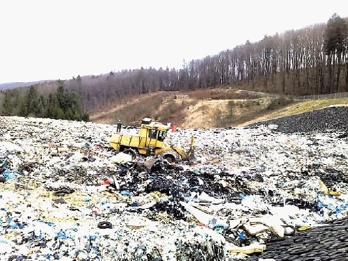Agencija RS za okolje je zavrnila tudi izdajo okoljevarstvenega dovoljenja odlagališču Globoko v Trebnjem,  Štefan Velečič,...