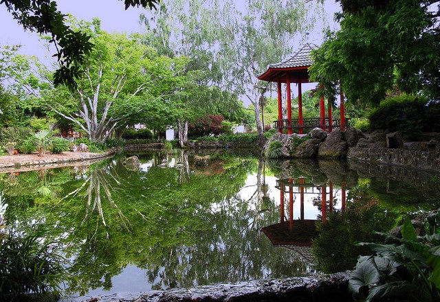 Elementi, ki v kitajskem vrtu ustvarijo mir in skladnost