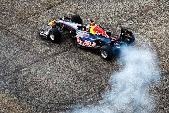 Na Gospodarskem razstavišču si bo moč ogledati tudi Red Bullov dirkalnik, s katerim je Sebastian Vettel leta 2010 postal...