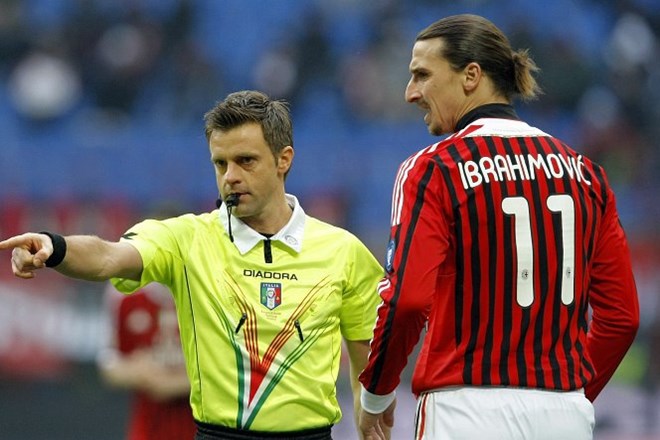 Zlatan Ibrahimović je bil izključen na tekmi proti Napoliju.
