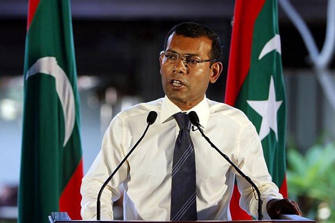 Zaradi protestov opozicije, ki se jim je pridružila policija, je danes odstopil predsednik Maldivov Mohamed Našid.