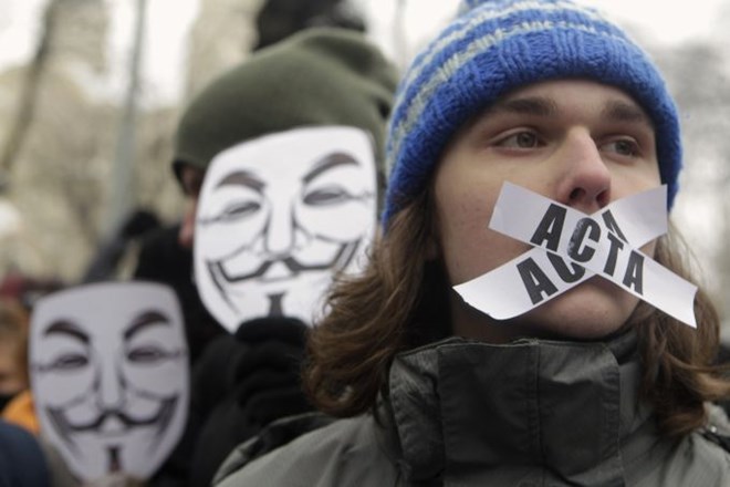 Protestni shodi proti sprejemu spornega sporazuma ACTA v Latviji.