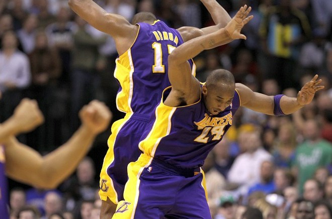 Košarkarji ekipe Lakers so se veselili zmage nad aktualnimi prvaki iz Dallasa.