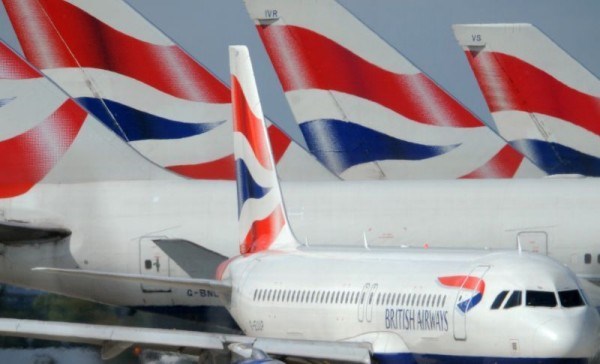 Tudi British Airways bo s pomočjo Airbusovega velikana A380 poskušal sprostiti kapacitete na izjemno zasedenih povezavah med...