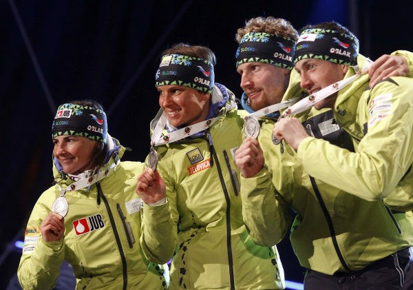 Andreja Mali, Teja Gregorin, Klemen Bauer in  Jakov Fak (od leve zgoraj) so  slovenski junaki  biatlonskega svetovnega...