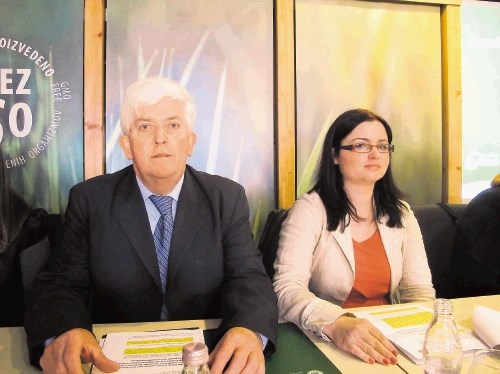 Direktor Mlekarne Celeia Marjan Jakob in Marina Koren Dvoršak z Inštituta za kontrolo in certifikacijo Univerze v Mariboru.