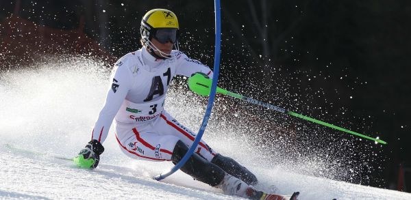 Marcel Hirscher se je po odstopu na prvi progi na koncu moral zadovoljiti z bronom v slalomskem seštevku.