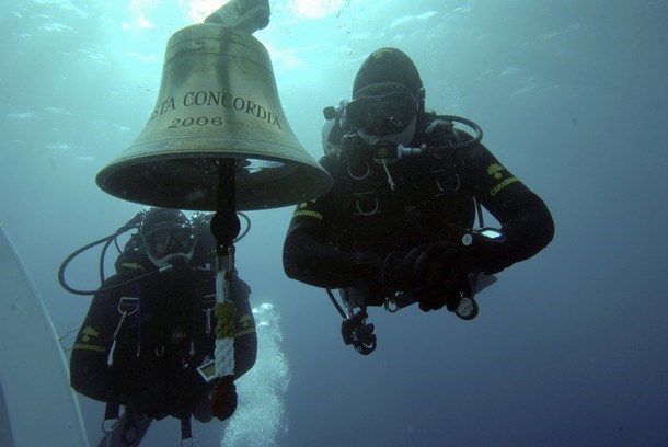 Daljinsko voden robot na križarki Costa Concordia našel pet novih trupel