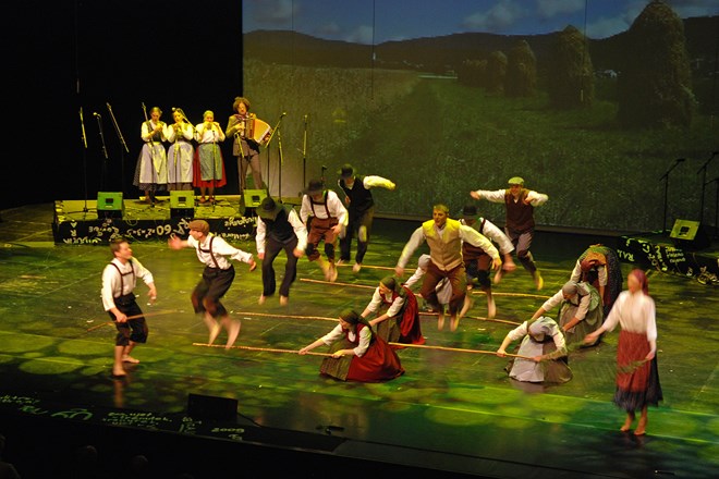 Plesalci FS Tine Rožanc bodo pravljično obarvali ljubljansko Opero