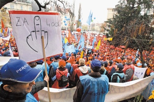 Leta 2009 so bile v Ljubljani množične demonstracije za dvig minimalne plače.