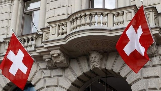Švicarska centralna banka je zaostrila pogoje trgovanja za uslužbence