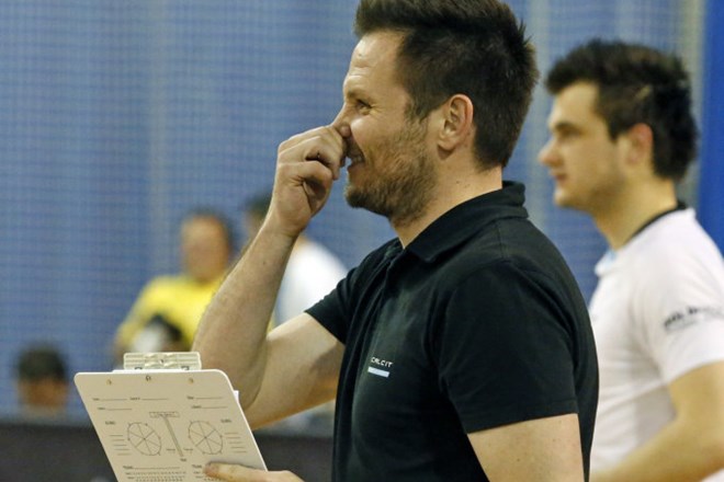 Luka Slabe: Od prejšnjega trenerja ACH Volleyja Igorja Kolakovića sem dobil  SMS-sporočilo, kjer mi je zaželel vso srečo. V...